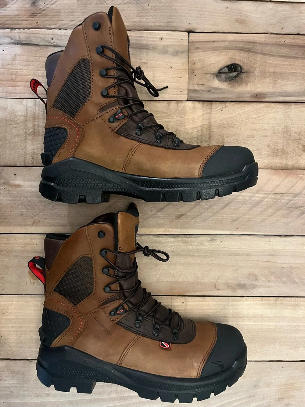 Red Wing 2438 Men’s Brown Leather Waterproof Work Boots Size 7